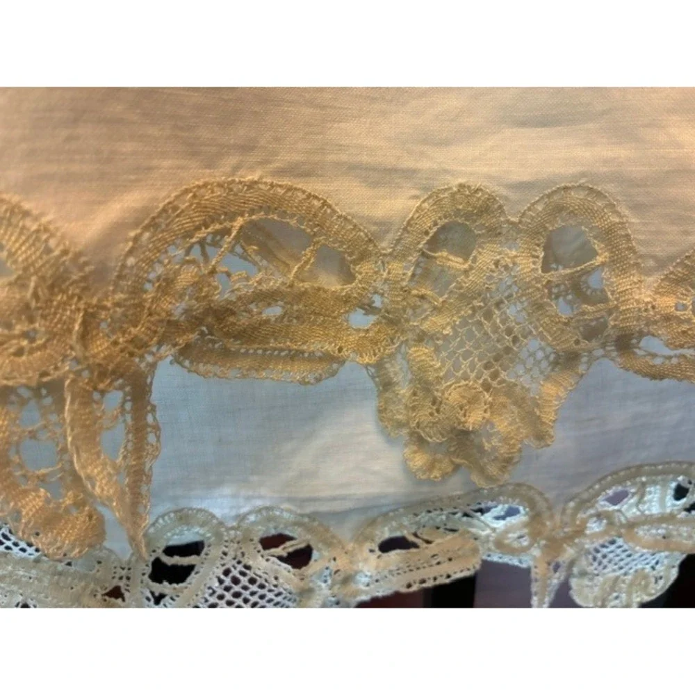Vintage Tablecloth 152x70 White Excellent Lace Linen Embroidered